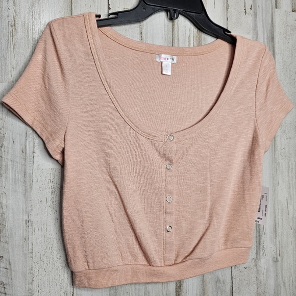 Flirtitude Peach Crop Top Short Sleeve NWT Women's Size Large - Picture 8 of 11